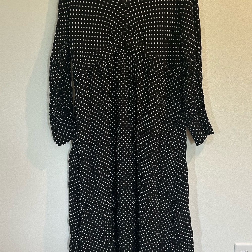 Mango Black and White Ruched V-Neck Midi Dress